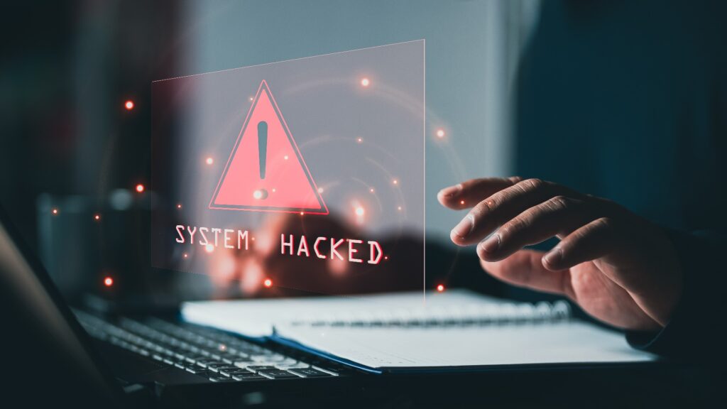 Warnung vor einem Systemhack nach einem Cyberangriff auf das Computernetzwerk. comp