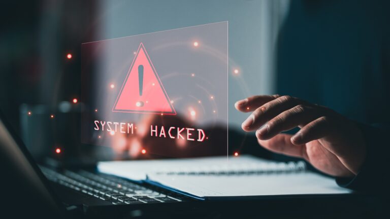 Warnung vor einem Systemhack nach einem Cyberangriff auf das Computernetzwerk.